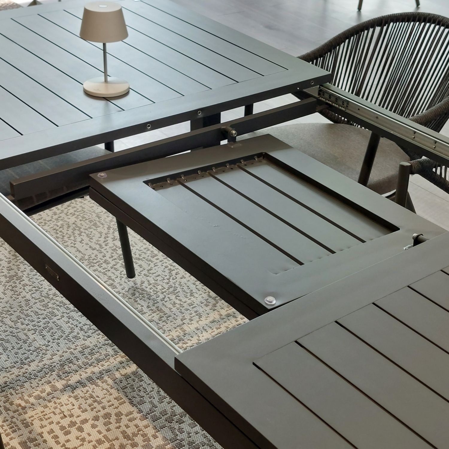 DL PERU Grey design Outdoor complete table